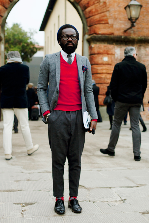 Street……In Grey \u0026 Red, Pitti Uomo 