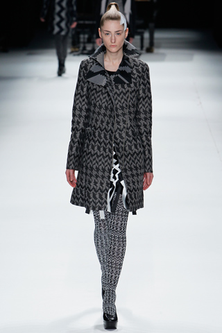 Issey Miyake Fall 2011 RTW / We Good Looking